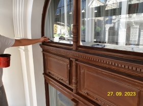  - Obnovení nátěrů okenních rámů a křídel