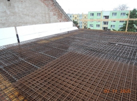 - Výztuž ŽB stropu nad 2.NP před betonáží