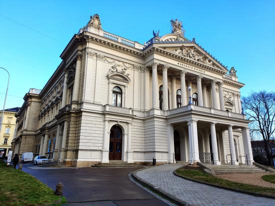 00_Mesto_Brno_-_Mahenovo_divadlo.jpg - Brno - Střed