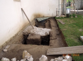  - Odkopání zbytku základového zdiva