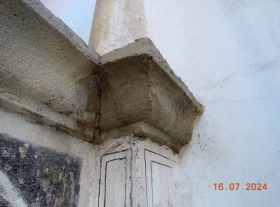  - Oprava kamenných prvků poprsníku loggie