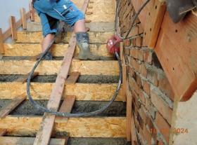  - Betonáž vnějšího monolitického schodiště
