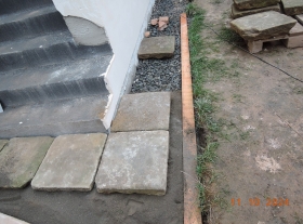  - Dlažba okapového chodníku
