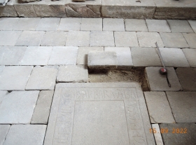  - Kladení dlažby do betonu